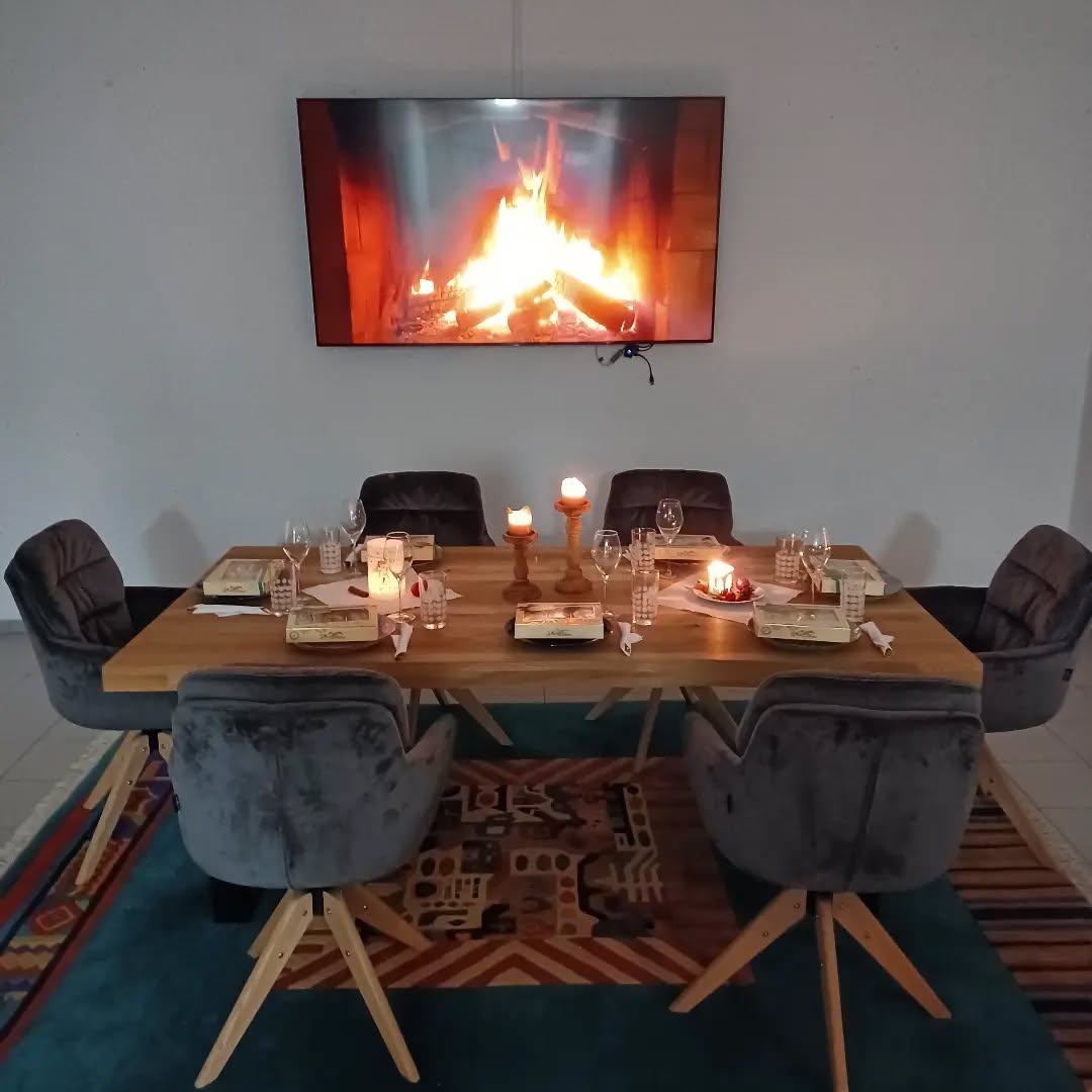 Wir wünschen frohe Weihnachten 🎄 und lassen den Tag mit unseren Mitarbeitern besinnlich ausklingen.